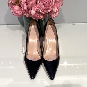 **PRICE DROP** Christian Louboutin - Navy heels - Very Good Condition